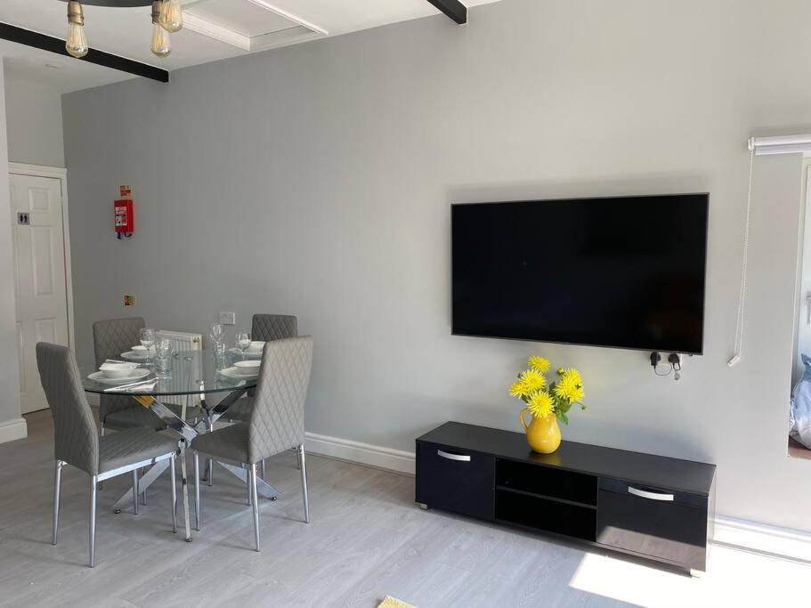 The Terrace - Annexe With Views Apartment Bathford ภายนอก รูปภาพ