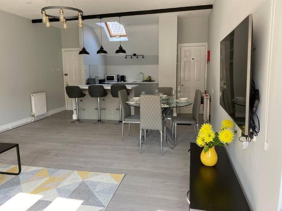 The Terrace - Annexe With Views Apartment Bathford ภายนอก รูปภาพ